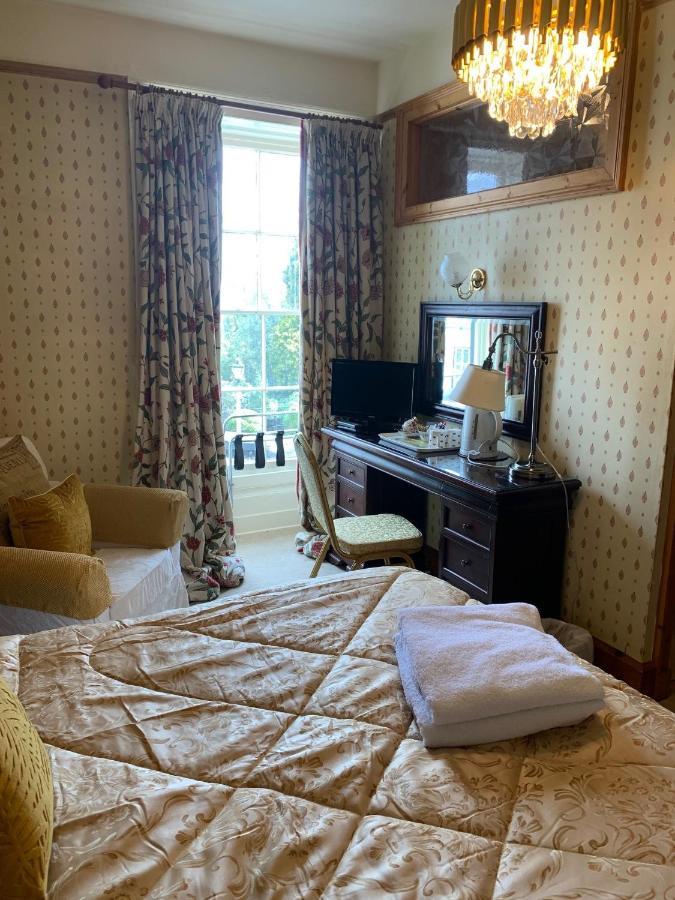 Harrisons Hall Bed & Breakfast Otel Mold Dış mekan fotoğraf