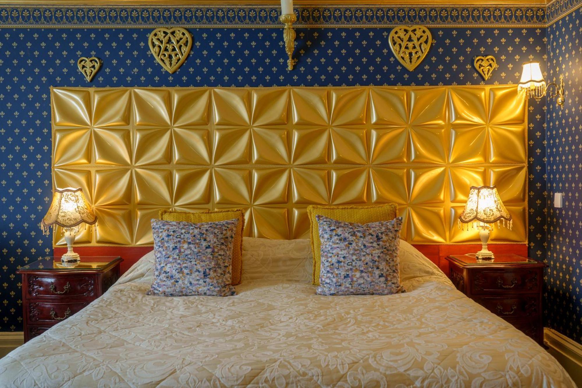 Harrisons Hall Bed & Breakfast Otel Mold Dış mekan fotoğraf